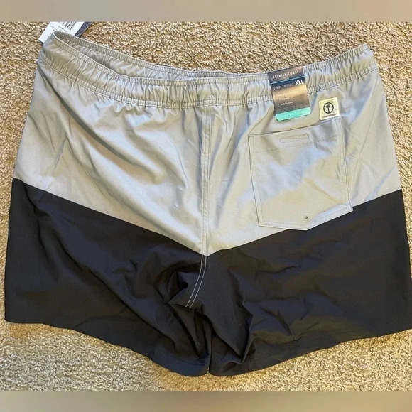 Trinity Coast 7" Colorblock Swim Trunks (A47) - Picture 4 of 4